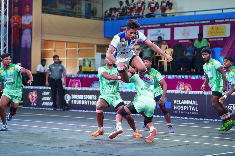 Vels University and PRIST University qualify for semi-finals on Day 2 of the Summit Round