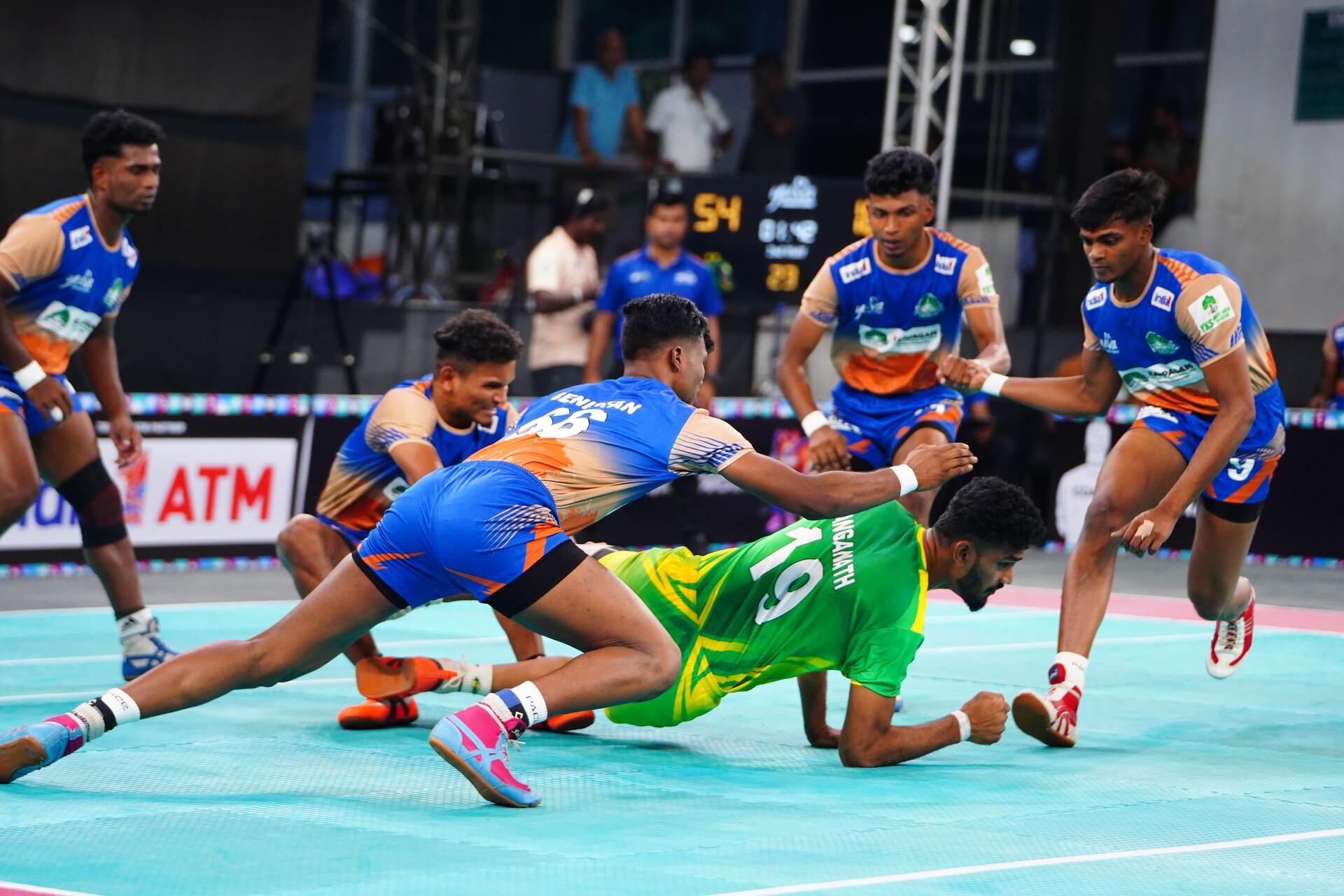 Fierce & Fearless Raiders put a commanding show on Division-1’s inaugural day