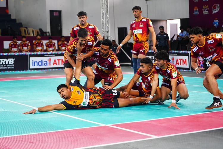 Points shared as Spartans & Warriors played a tie, as Palani goes three points clear at the top