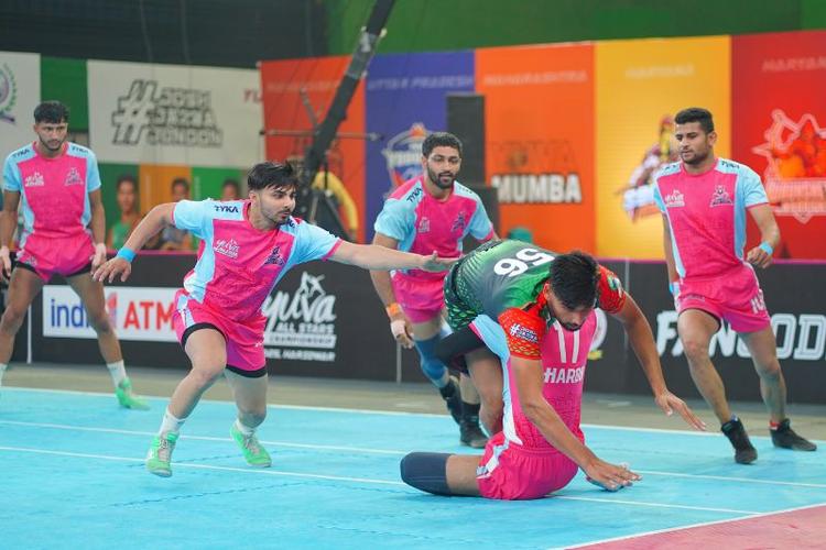 Brilliance on display! Dharani & Harbir deliver classic performances