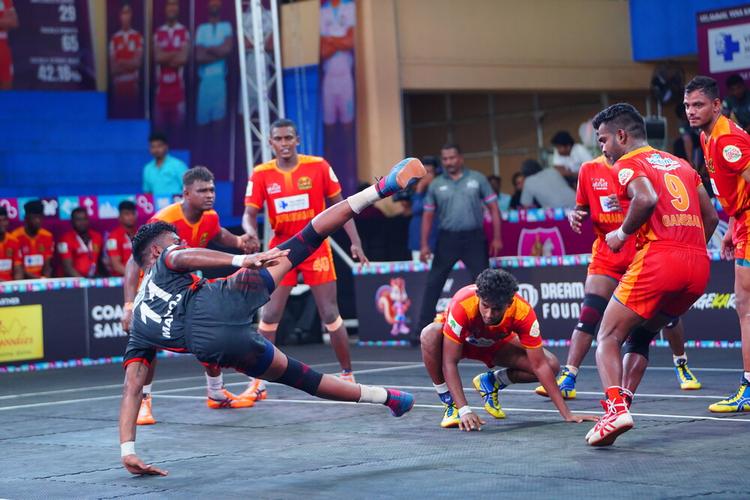 Manoj - Match 41 - AMKC Gobi vs Durai Singam - YKS TN CLUBS 2024
