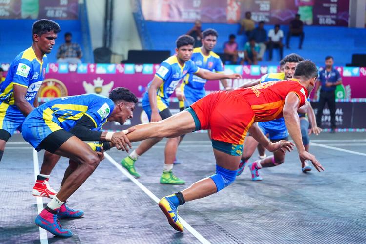 N. Praveen Raj - Match 47 - Durai Singam vs Sivagangai Warriors - YKS TN CLUBS 2024