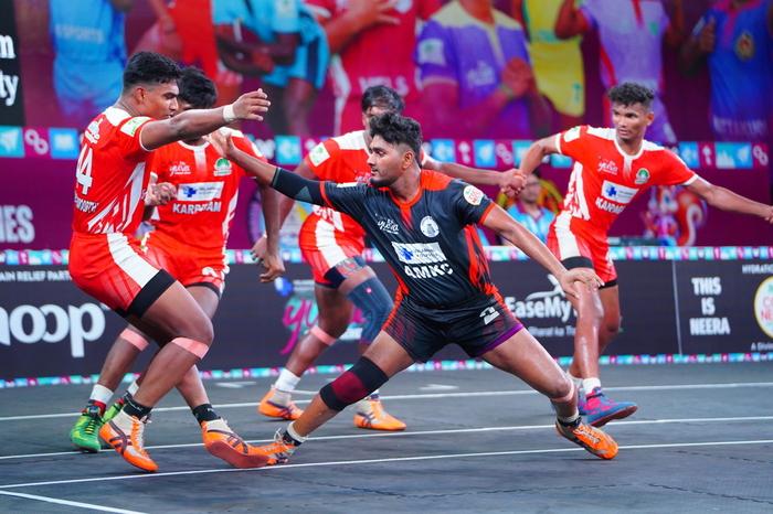 V Mathavan - Match 62 - AMKC Gobi vs Karpagam University - YKS TN CLUBS 2024