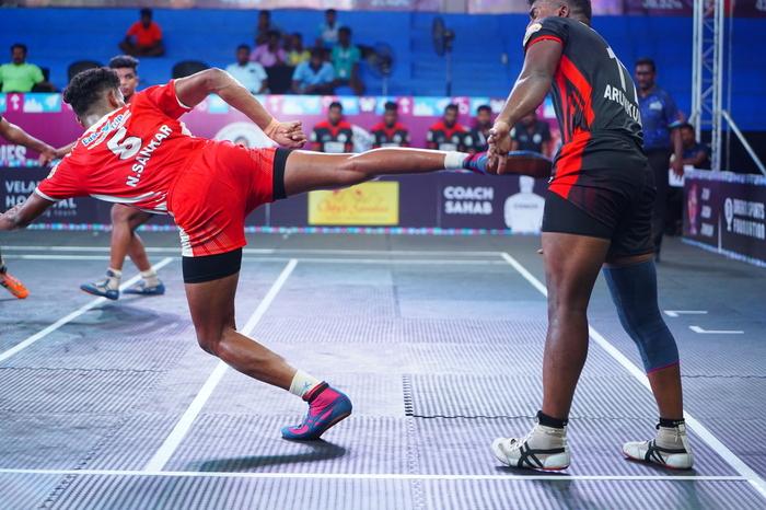 B Arunkumar - Match 62 - Karpagam University vs AMKC Gobi - YKS TN CLUBS 2024