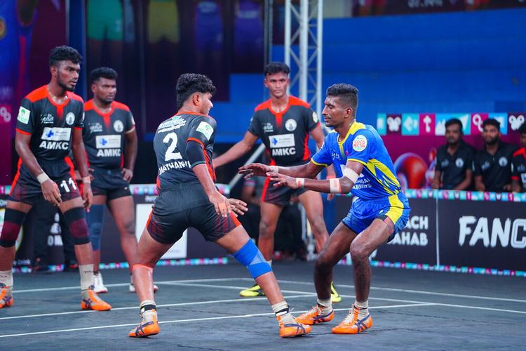V Mathavan - Match 75 - Sivagangai Warriors vs AMKC Gobi - YKS TN CLUBS 2024