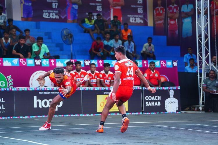 Gajenthiramoorthi Murugesan - Match 106 - Karpagam University vs Durai Singam - YKS TN CLUBS 2024