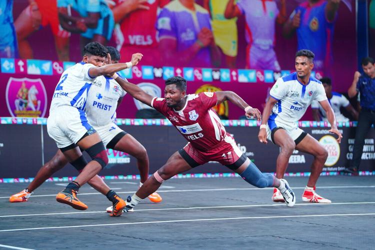 Karthik - Match 110 - Vels University vs PRIST University - YKS TN CLUBS 2024