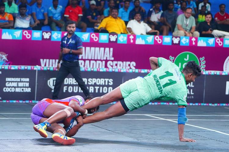 Mukesh Kannan - Match 111 - Jayachitra Club vs Samy Academy - YKS TN CLUBS 2024