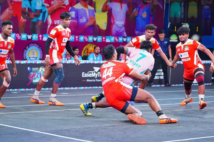 Gajenthiramoorthi Murugesan - Quarter Final 2 - Karpagam University vs Chennai Sports - YKS TN CLUBS 2024