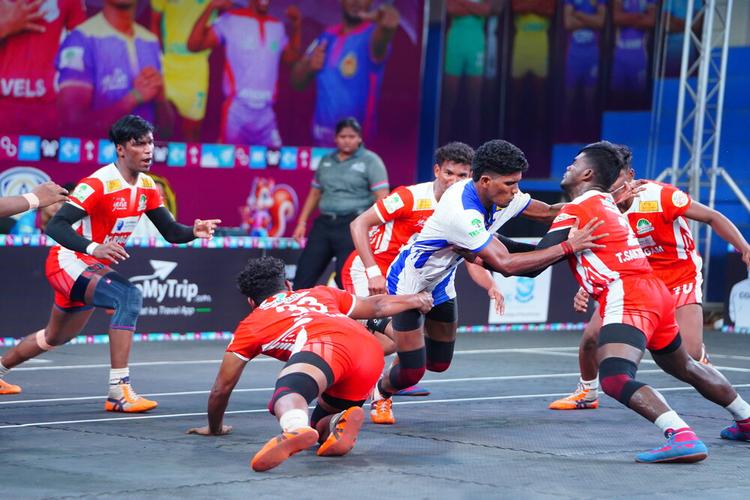 Manoj Pattani - Semi-Final 2 - Karpagam University vs PRIST University - YKS TN CLUBS 2024