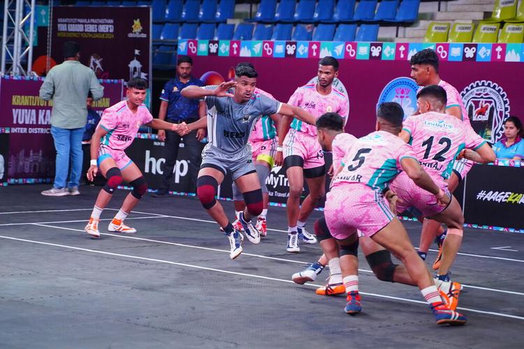 Abhishek Gunge - Match 66 - Sangli District vs Beed District - KMP YKS IDYL 2024