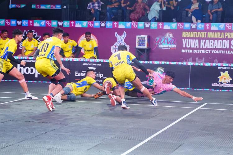 Abhishek Gunge - Match 76 - Sangli District vs Kolhapur District - KMP YKS IDYL 2024