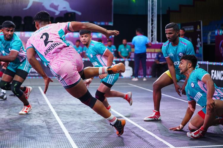 Abhishek Gunge - Match 35 - Sangli District vs Latur District - KMP YKS IDYL 2024