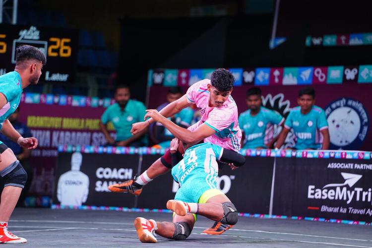 Abhishek Gunge - Match 35 - Latur District vs Sangli District - KMP YKS IDYL 2024